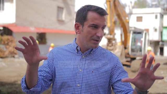 Bashkia e Tiranës transformon bllokun në Kombinat - Top Channel Albania - News - Lajme