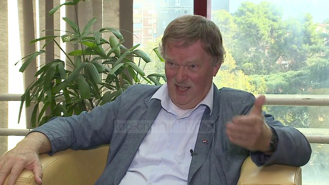 Ish-ambasadori Bosch: Vizat nuk rikthehen - Top Channel Albania - News - Lajme