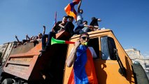 Arménios bloqueiam estradas para exigir novo primeiro-ministro
