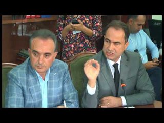 Debati për shkollat, Ministrja Nikolla "kërcënon" Vokshin