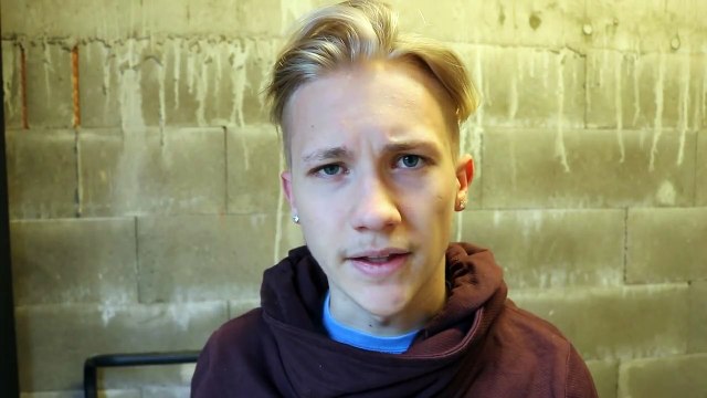 KUINKA NÄYTTÄÄ TYÖMIEHELTÄ