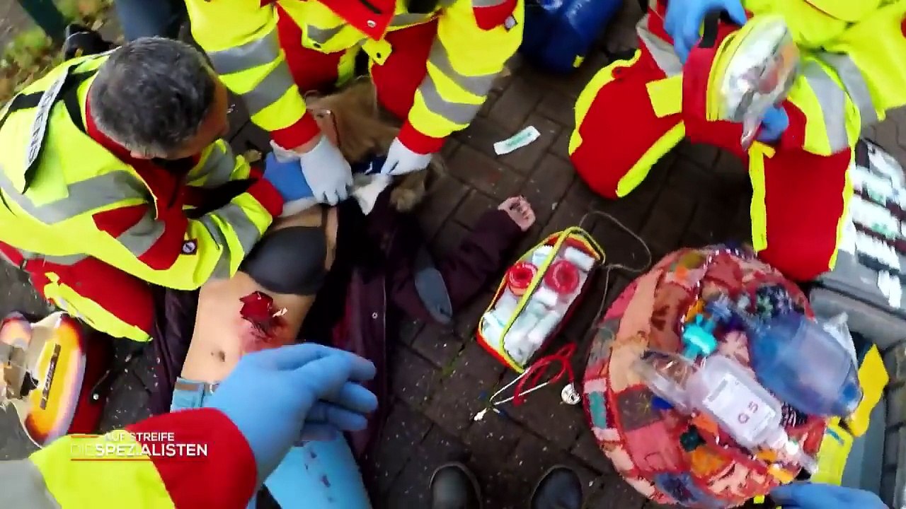 Nach schwerem Mopedunfall: 'Es geht um Leben und Tod!' | Auf Streife - Die Spezialisten | SAT.1 TV