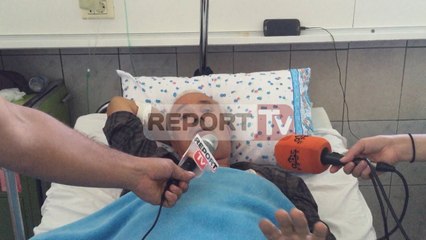 Report TV - Makina përplas një 59-vjeçar në aksin Levan-Tepelenë