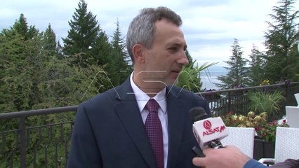 Andrej Petrov: Mardhëniet pushtet qendror-lokal, duhet të ndryshojnë