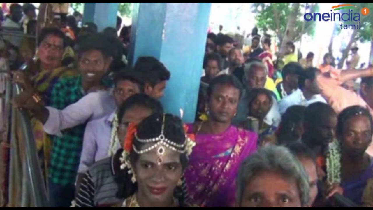 குத்தாட்டம் போட்ட திருநங்கைகள்