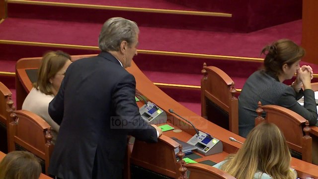 KQZ, anëtarët e opozitës pengojnë gjobën ndaj PD - Top Channel Albania - News - Lajme