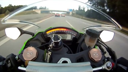 300 km/h sur l'autoroute en moto... Sensations et frayeurs !