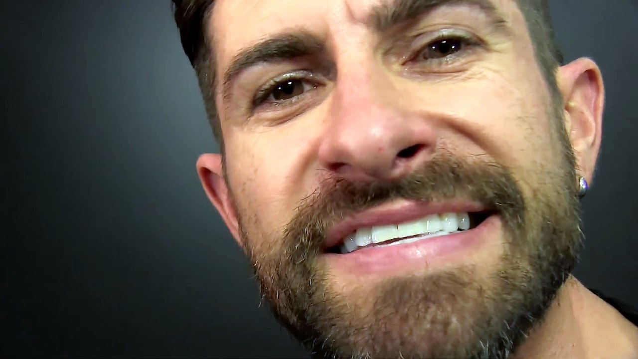 You STINK! 6 Reasons You Smell BAD (And May Not Even Know It)