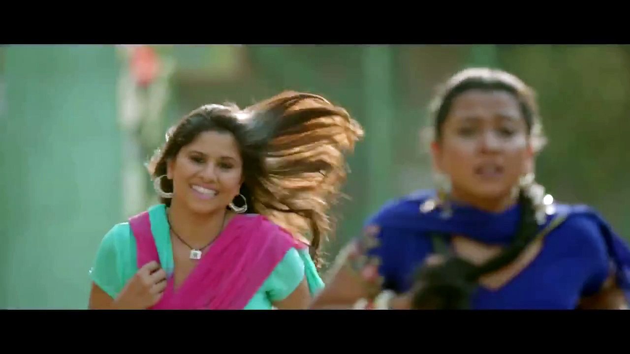 Tell your Pyaar Vali love story and get a chance to win love band and love pendent