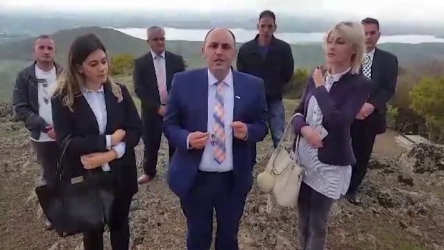 Fazli Hoxha viziton Suken e Cermjanit - Lajme