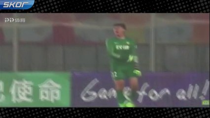Ünlü futbolcudan skandal penaltı atışı
