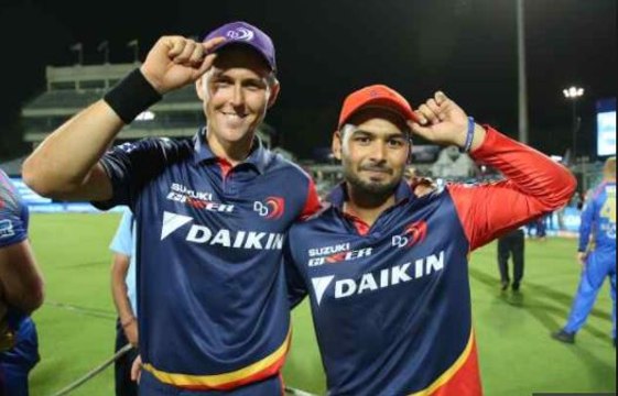 IPL 2018: റണ്‍സിലും വിക്കറ്റിലും മുന്നില്‍ ഡല്‍ഹി | Oneindia Malayalam