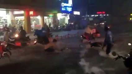 Hài hước: Bài hát ‘hot’ nhất tại Sài Gòn