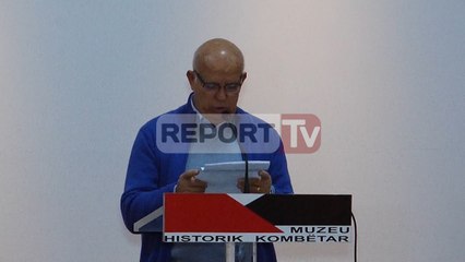 Tải video: Report TV - Tiranë, promovohet libri “Vunoi i  ​këngës dhe trimërisë”