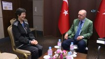 - Cumhurbaşkanı Erdoğan, Koreli Ayla İle Buluştu