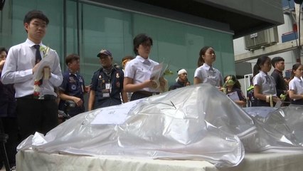 شاهد: طلاب تايلانديون يودعون جثثا استخدموها في دراساتهم التشريحية