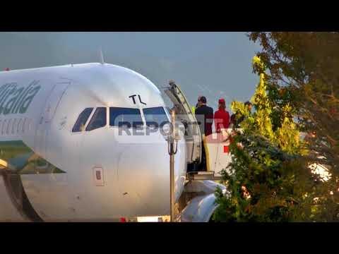 Report Tv - Nesër ndeshja Shqipëri - Itali, zbarkojnë në Rinas yjet e Italisë