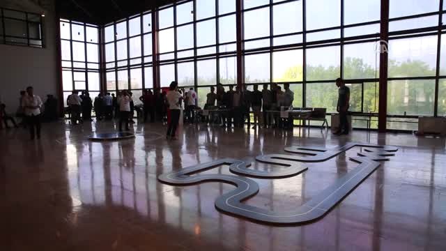 Öğrenciler Tank ve Denizaltı Tasarladı