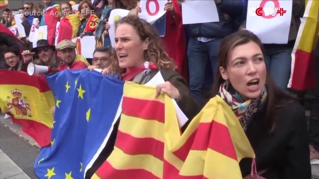 TE MARTEN PRITET TE SHPALLET PAVARESIA E NJEANSHME E KATALONJES NGA SPANJA LAJM