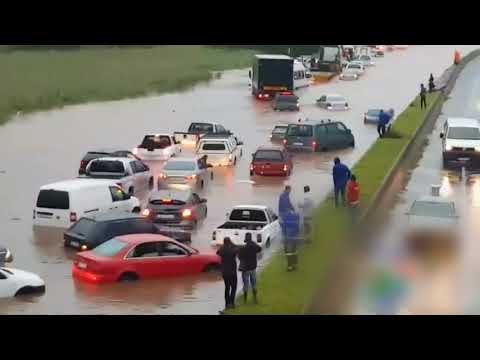 Afrikë e Jugut, stuhia e beftë godet Durbanin - Top Channel Albania - News - Lajme