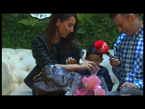 Ora News - Në çantën e Valbona Halilit: “Ka apo s’ka lek dhe sa lek ka”