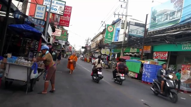 Soi 6 Beach Road Soi Buakhao 3rd Road 7 AM Pattaya Motorbike Cruise