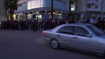 Atentat në Lushnje, vriten 2 të rinj, plagoset një i tretë - Top Channel Albania - News - Lajme