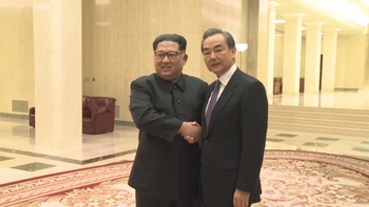 Kim Jong-un recibe al ministro de Exteriores chino en Corea del Norte