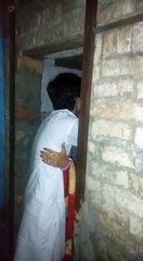 Ya Kia ho Ra ha kiss.یہ کیا ہو رہا ہے شرارتی لڑکی