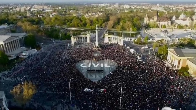 Stop Soros - Orban will Gesetzespaket wieder einbringen