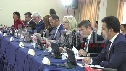 Rama mbledh qeverinë në Vlorë