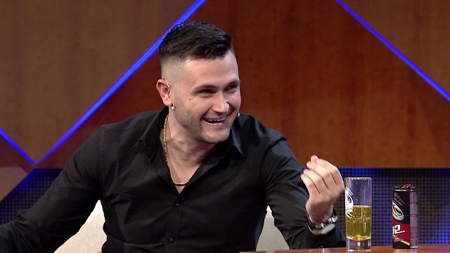 Xing me Ermalin/ Bes Kallaku rrefen per here te pare si u njoh me Xhensila Myrtezajn (14.10.17)