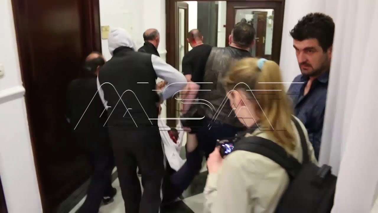 Приведени осум лица за обидот за убиство на Зијадин Села во Собранието