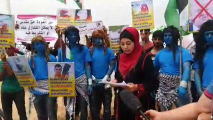 - Filistinlilerden Avatar Kostümlü Protesto