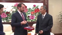 Enerji ve Tabii Kaynaklar Bakanı Albayrak Çin'de