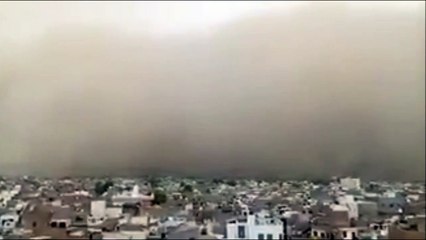 Inde : les images impressionnantes de la tempête de sable