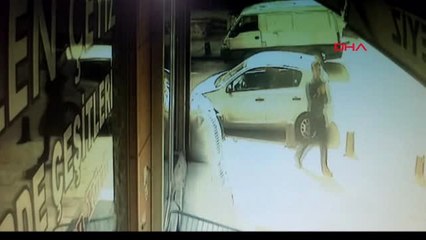 Arnavutköy'deki Kuyumcu Soygunu Kamerada