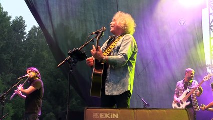 'Yeni Türkü' ve 'Duman' Edirne'de konser verdi