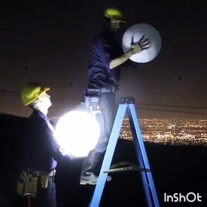 Cómo cambiar una lámpara nivel Dios