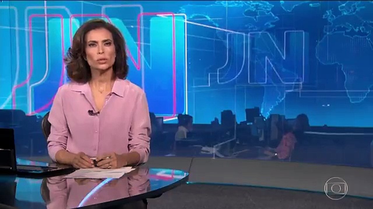 Jornal Nacional 03/05/2018 - Tiroteios fecham vias importantes do Rio e deixam motoristas em pânico