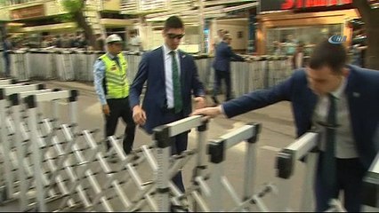 Yüksek Seçim Kurulu Genel Merkezi önünde hazırlıklar başladı