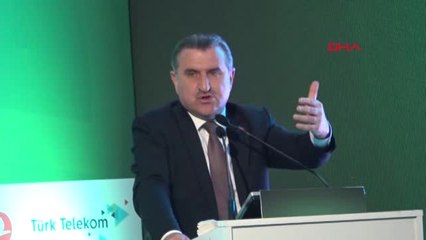 Bakan Osman Aşkın Bak, Uluslararası Futbol Ekonomi Forumu'nda Konuştu