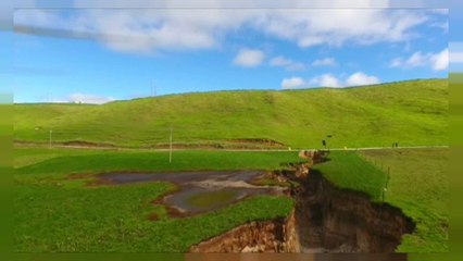 Sinkhole gigante in Nuova Zelanda