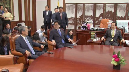 "한국당과 협상 불가"...단식 농성 지속 / YTN