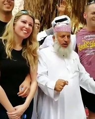 Sarışını gören hacı amca maymun oldu
