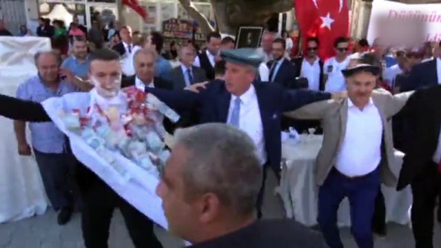 CHP’li İnce, oğlunun köy düğününde böyle oynamıştı
