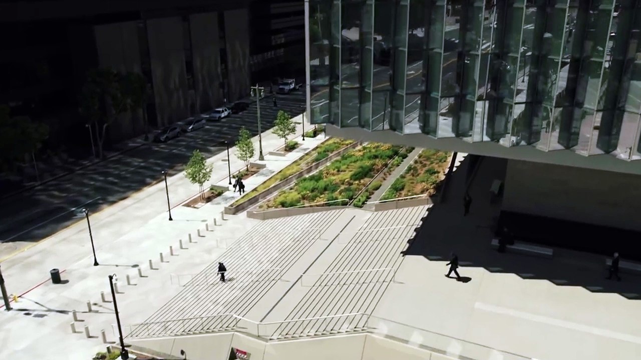 Hemsworth y Pataky vuelven juntos al cine con '12 Valientes'