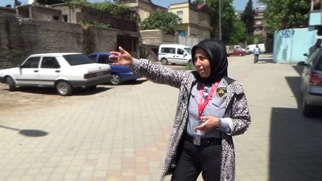 Genç kadın okul önünde freni boşalan kamyoneti elleriyle böyle durdurmaya çalıştı