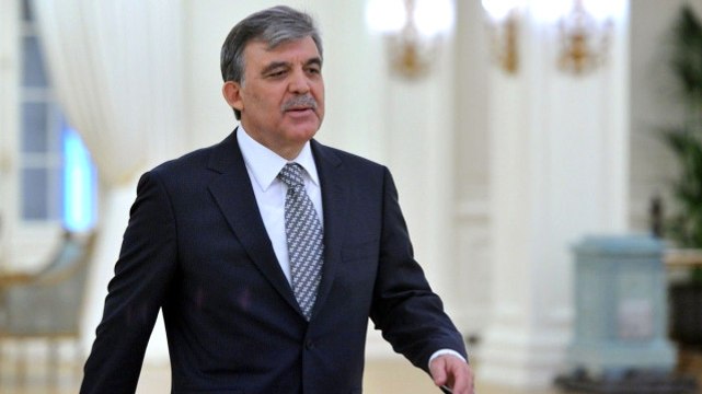 Abdullah Gül'den Akar ve Kalın Ziyaretiyle İlgili Açıklama: Tehdit ve Saygısızlık Yoktu