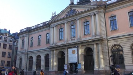 스웨덴 한림원 "올해 노벨문학상 시상하지 않는다" / YTN